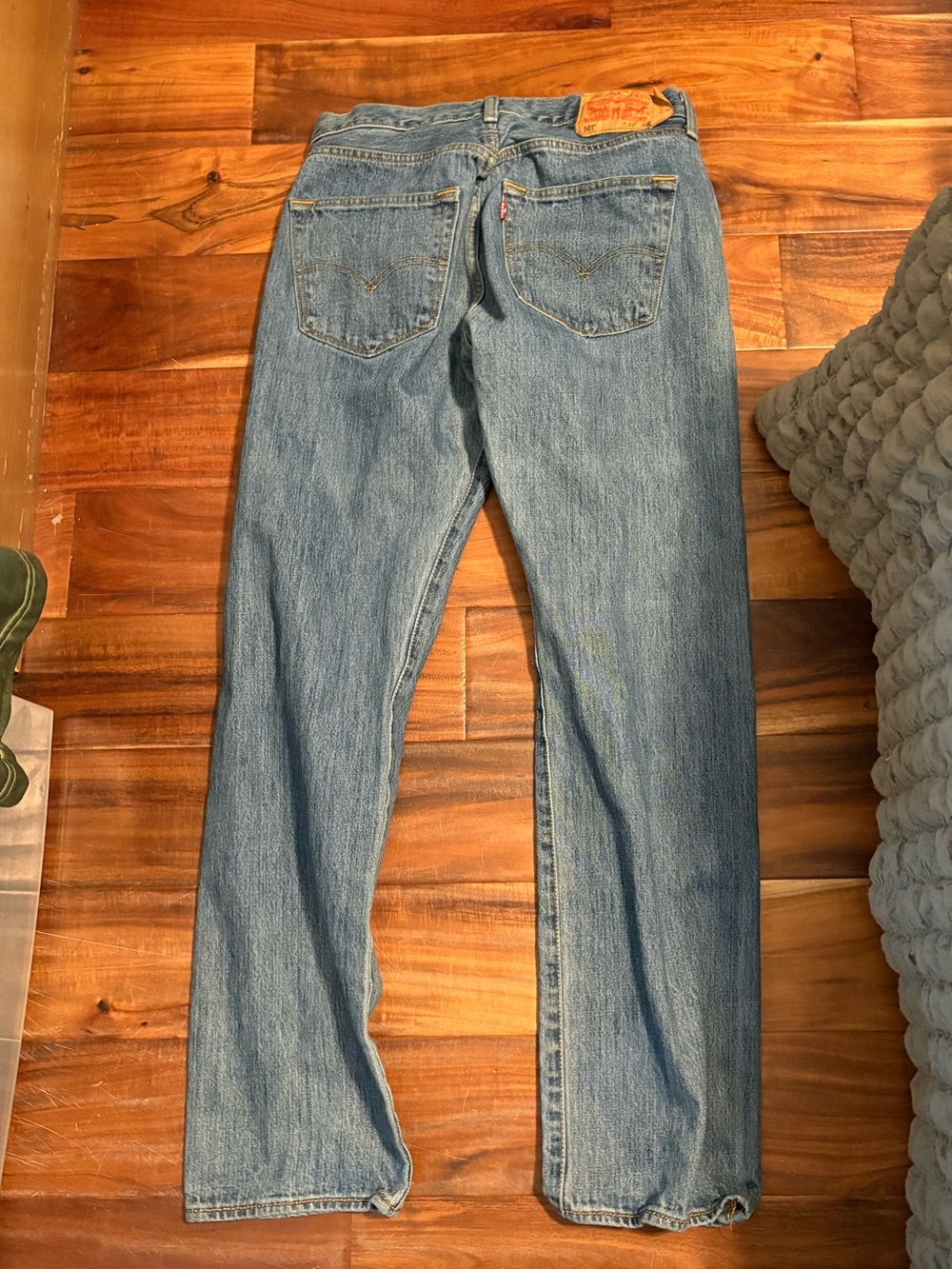 Levi’s 501 Jeans 31x32 Medium Wash Straight Leg Button Fly Classic Denim (1259)
